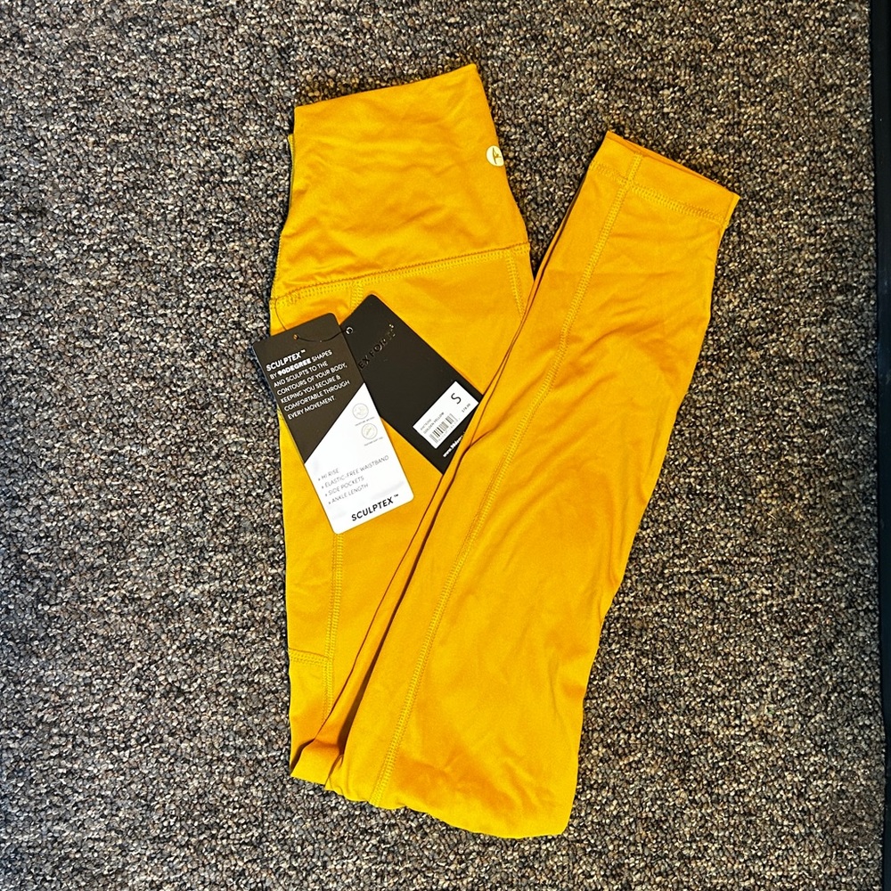 90 Degree by Reflex Sculptex Golden Yellow Leggings NWT Small